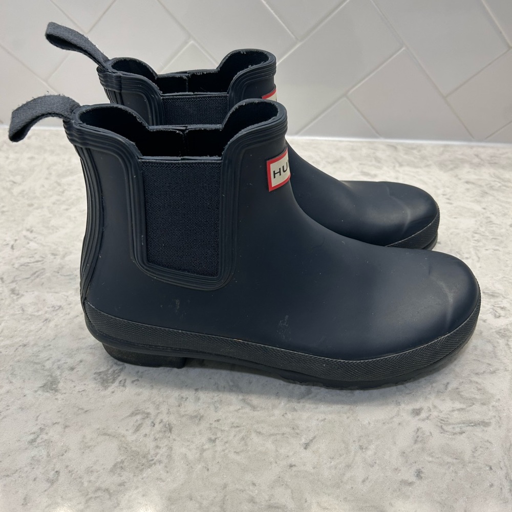 Hunter short rain boots size 8 women’s